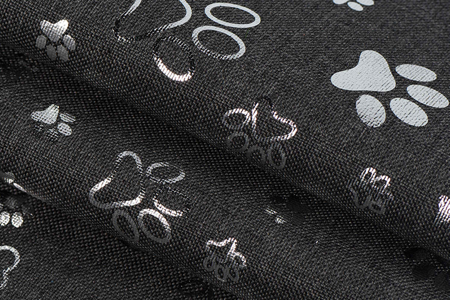 PU dilapisi 600d 68t kation dengan cetakan perak